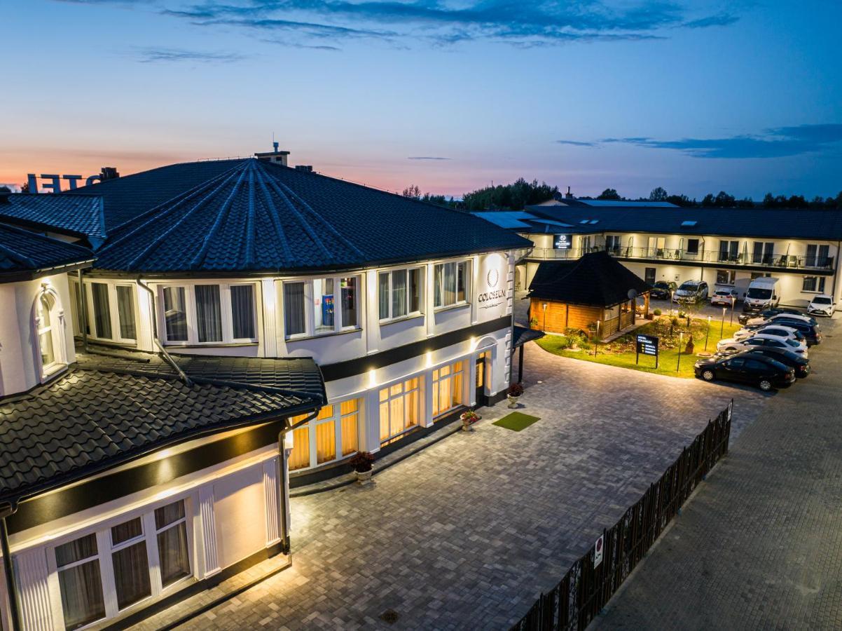 Hotel Coloseum Jarosław Eksteriør billede