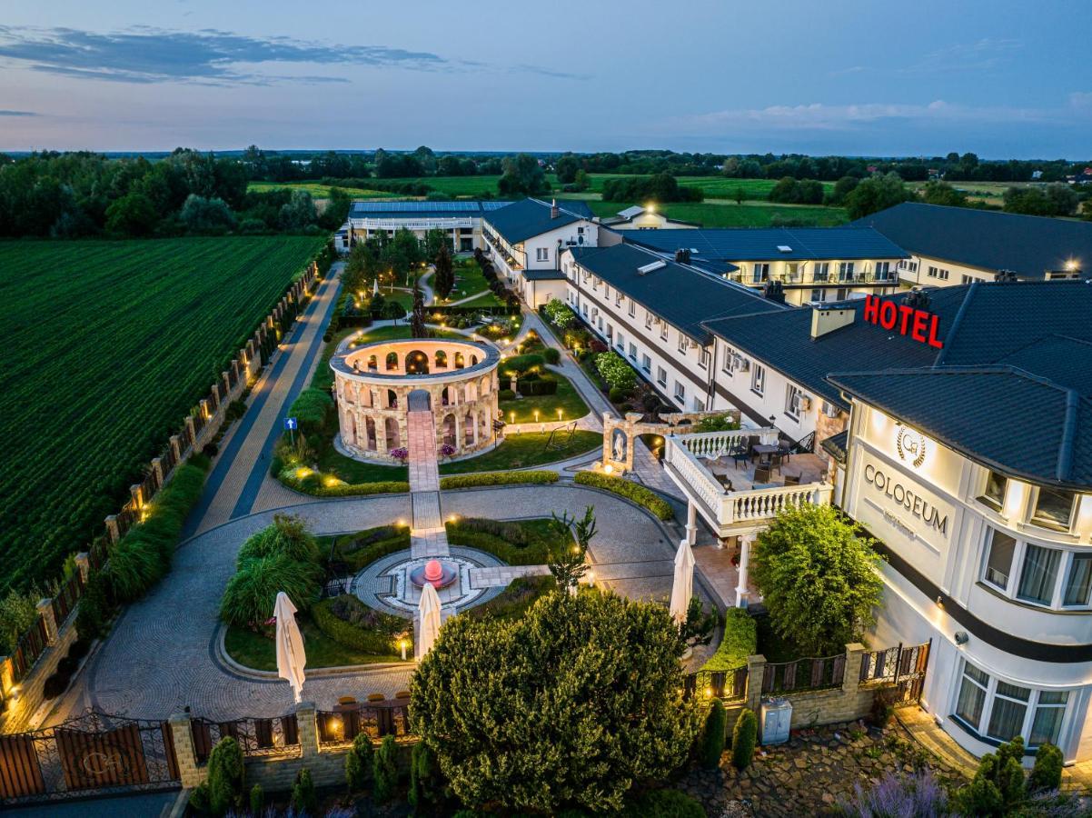 Hotel Coloseum Jarosław Eksteriør billede