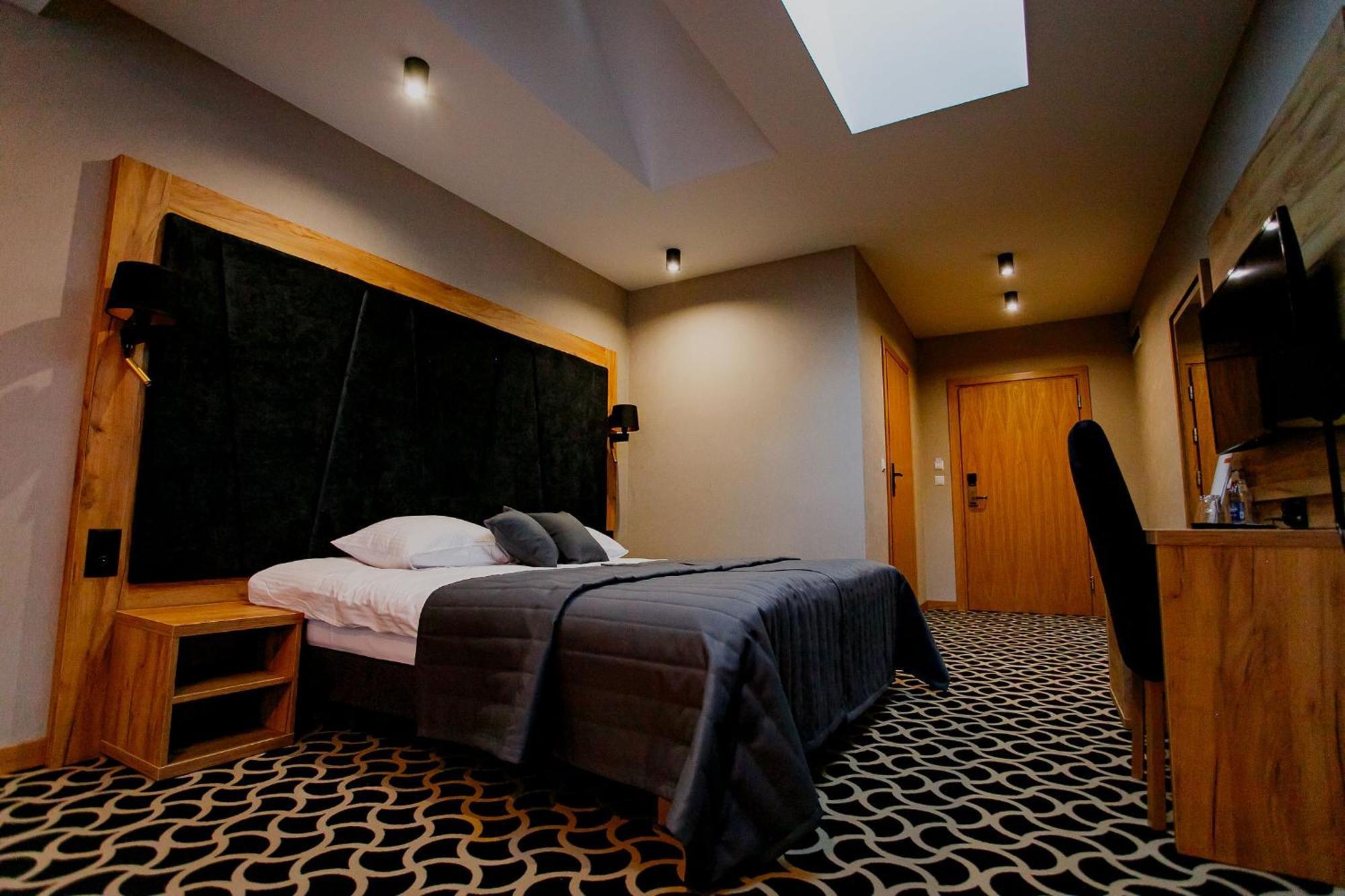 Hotel Coloseum Jarosław Eksteriør billede