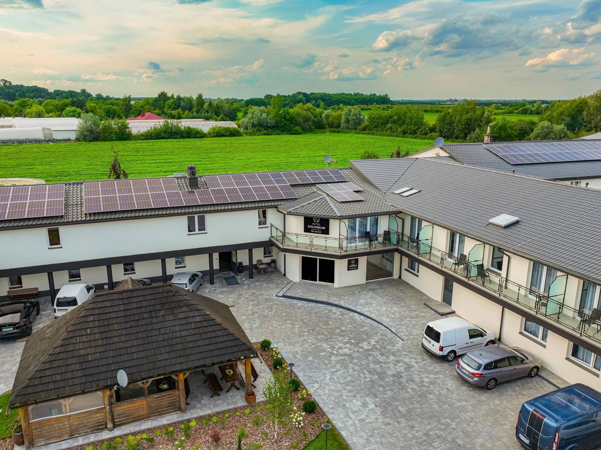 Hotel Coloseum Jarosław Eksteriør billede