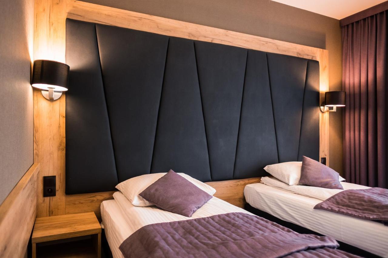 Hotel Coloseum Jarosław Eksteriør billede