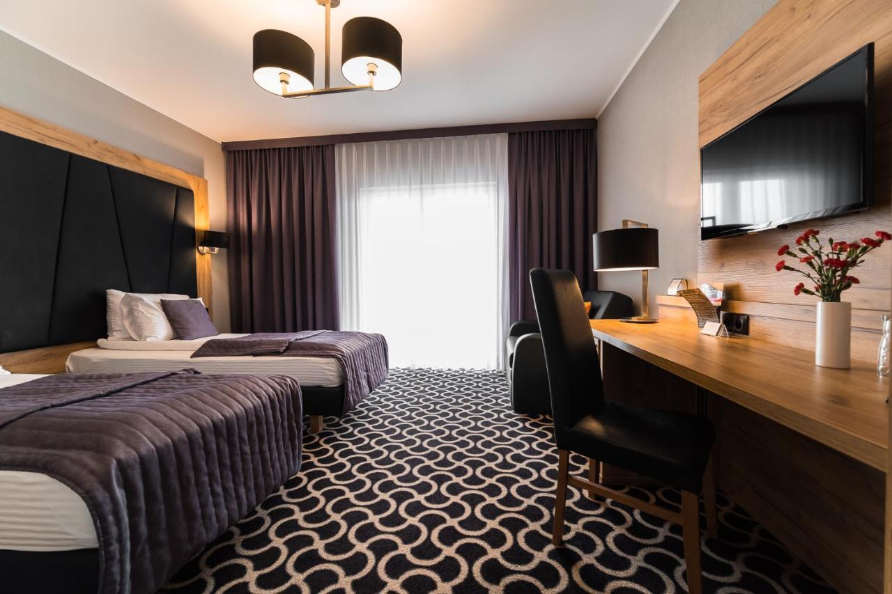 Hotel Coloseum Jarosław Eksteriør billede