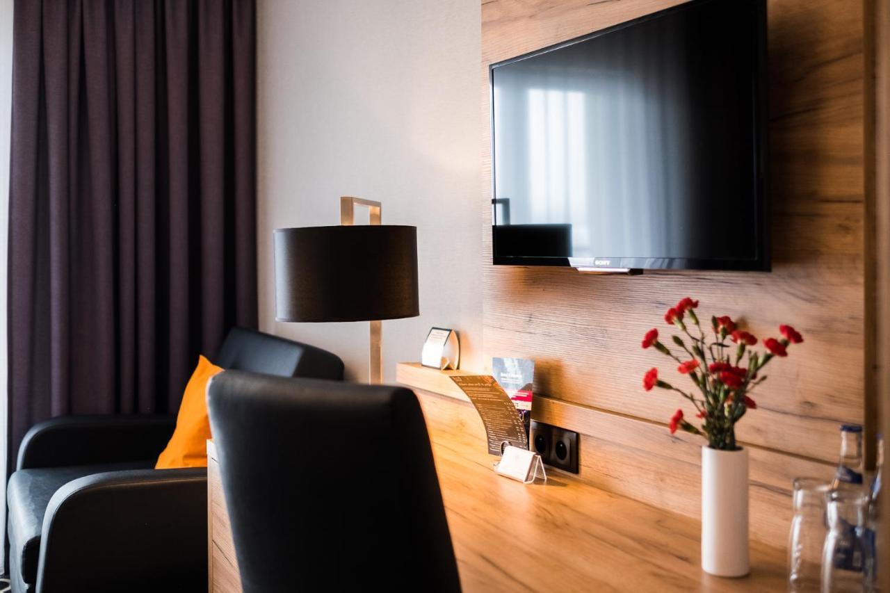 Hotel Coloseum Jarosław Eksteriør billede