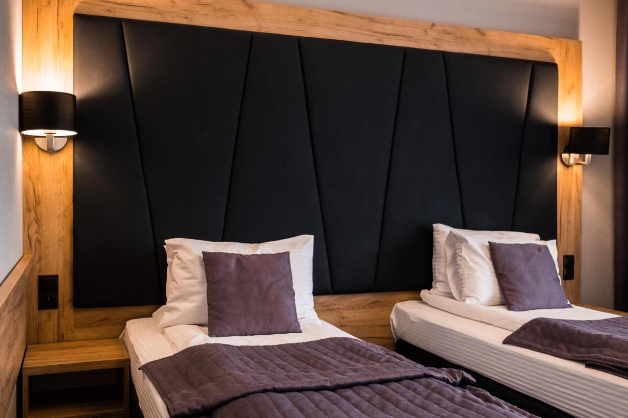 Hotel Coloseum Jarosław Eksteriør billede